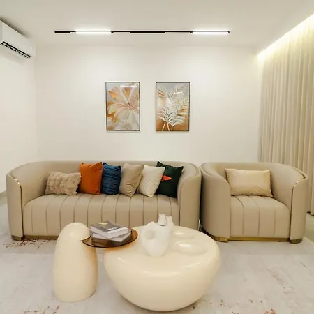 Georgetown Elegant Golden Jacuzzi Ktv 5Br 16Pax E别墅